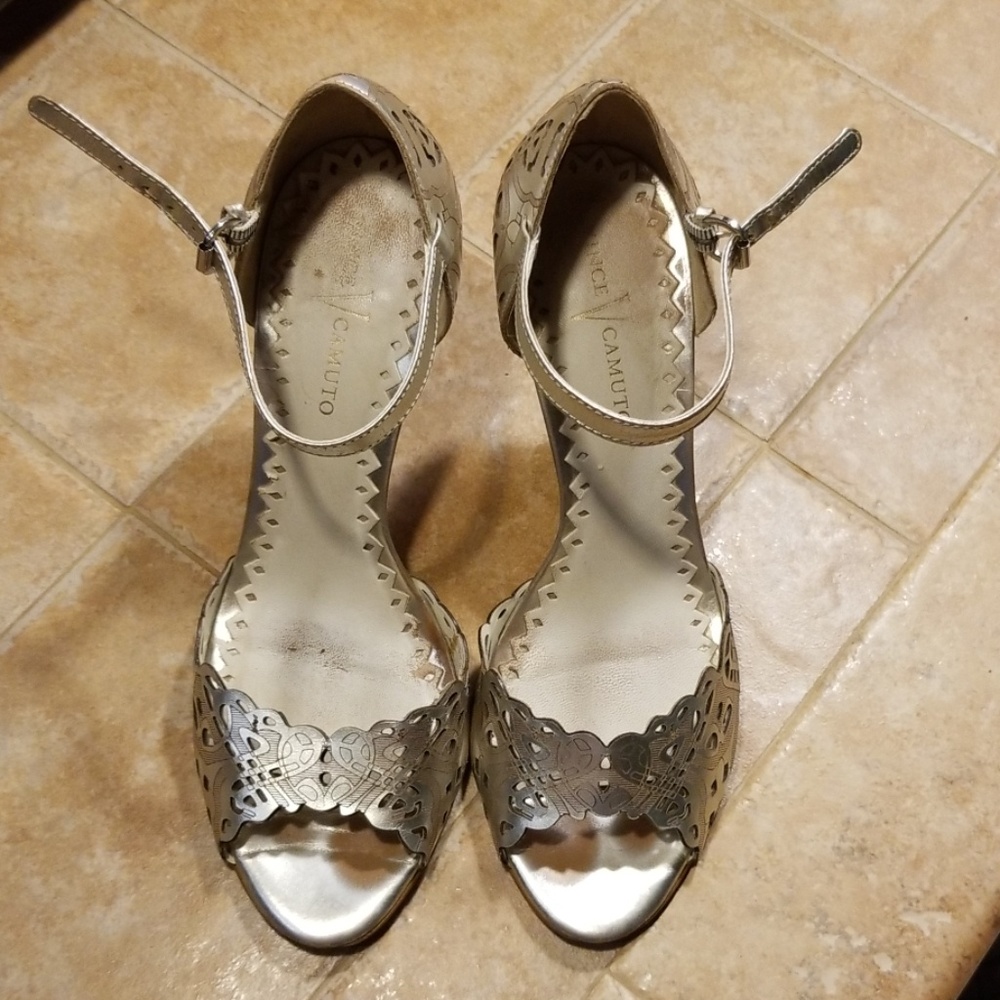 Vince Camuto die-cut heels